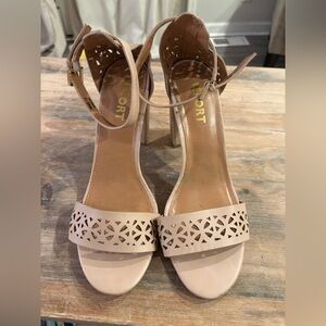 Report Windlyn Nude Laser-Cut Block Heel Sandals - Size 10